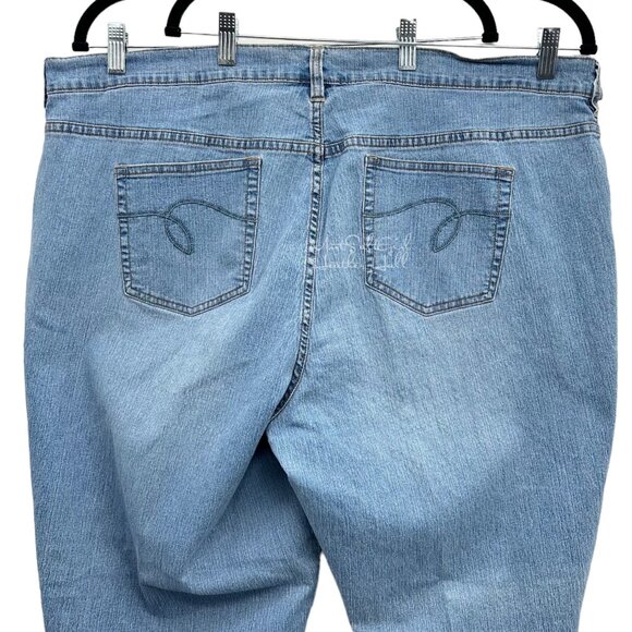 Avenue Jeans Two Pairs Light & Black Wash Denim Lite Straight Leg Size 22 - Picture 7 of 12